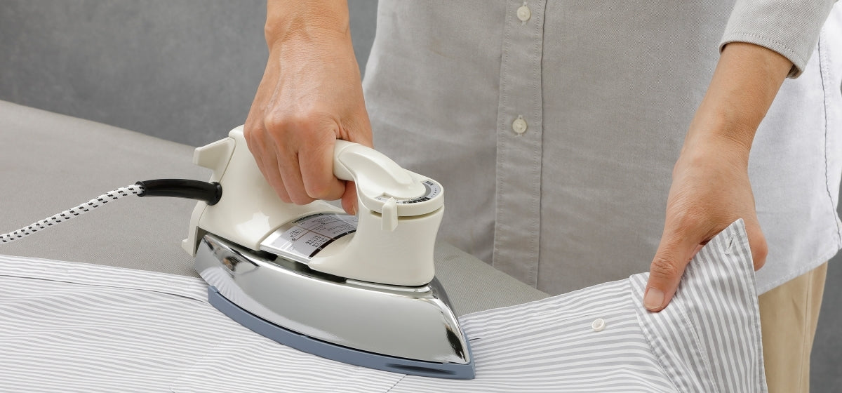 Heavy Weight Dry Iron NI-22AWTSK Panasonic Malaysia – 2.3kg, 6 Temperature Settings, Non-Stick Soleplate